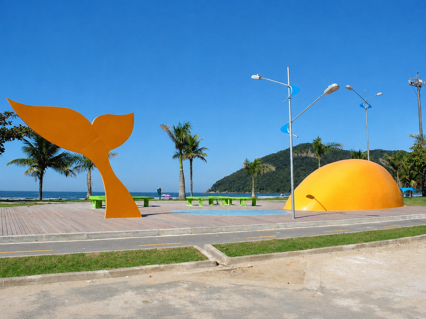 Praça da Baleia em Indaiá, Bertioga